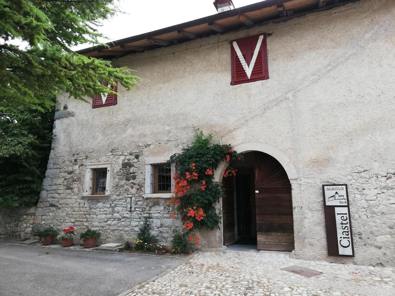 Willa Agritur Ciastel Sanzeno Zewnętrze zdjęcie