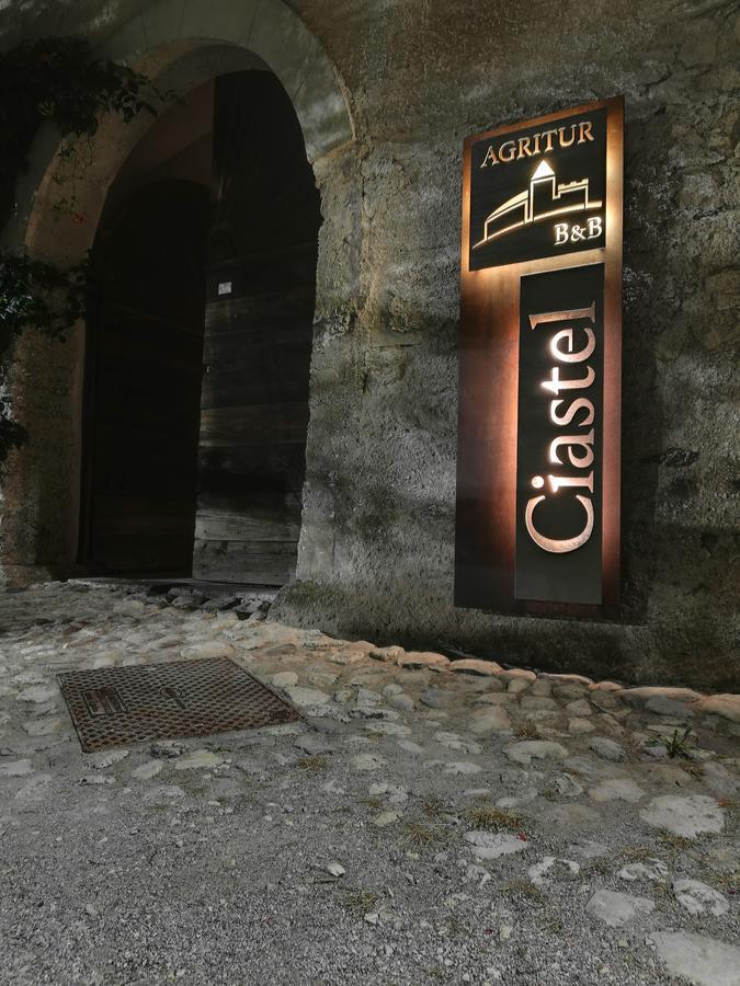 Willa Agritur Ciastel Sanzeno Zewnętrze zdjęcie